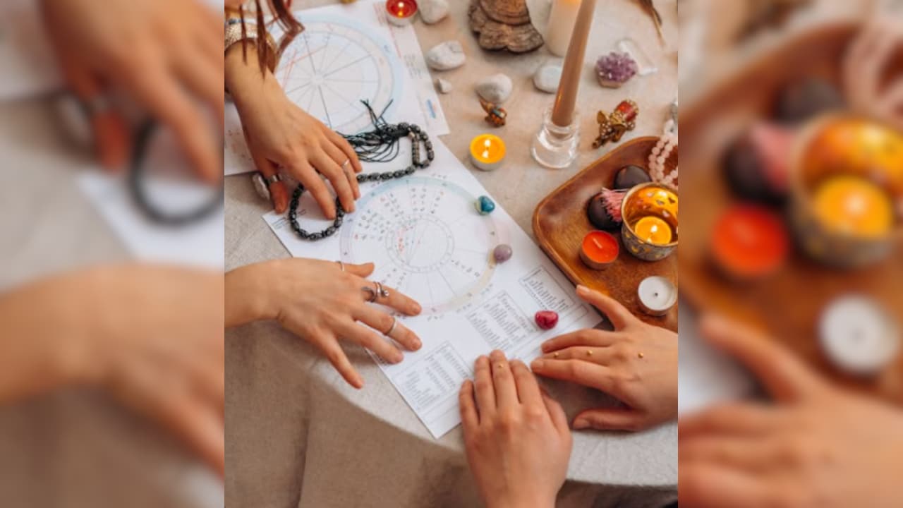 "Rs 2.5 Crore Business": X User Claims Delhi Astrologer Charges Rs 25,000 A Year From 1,000 Clients