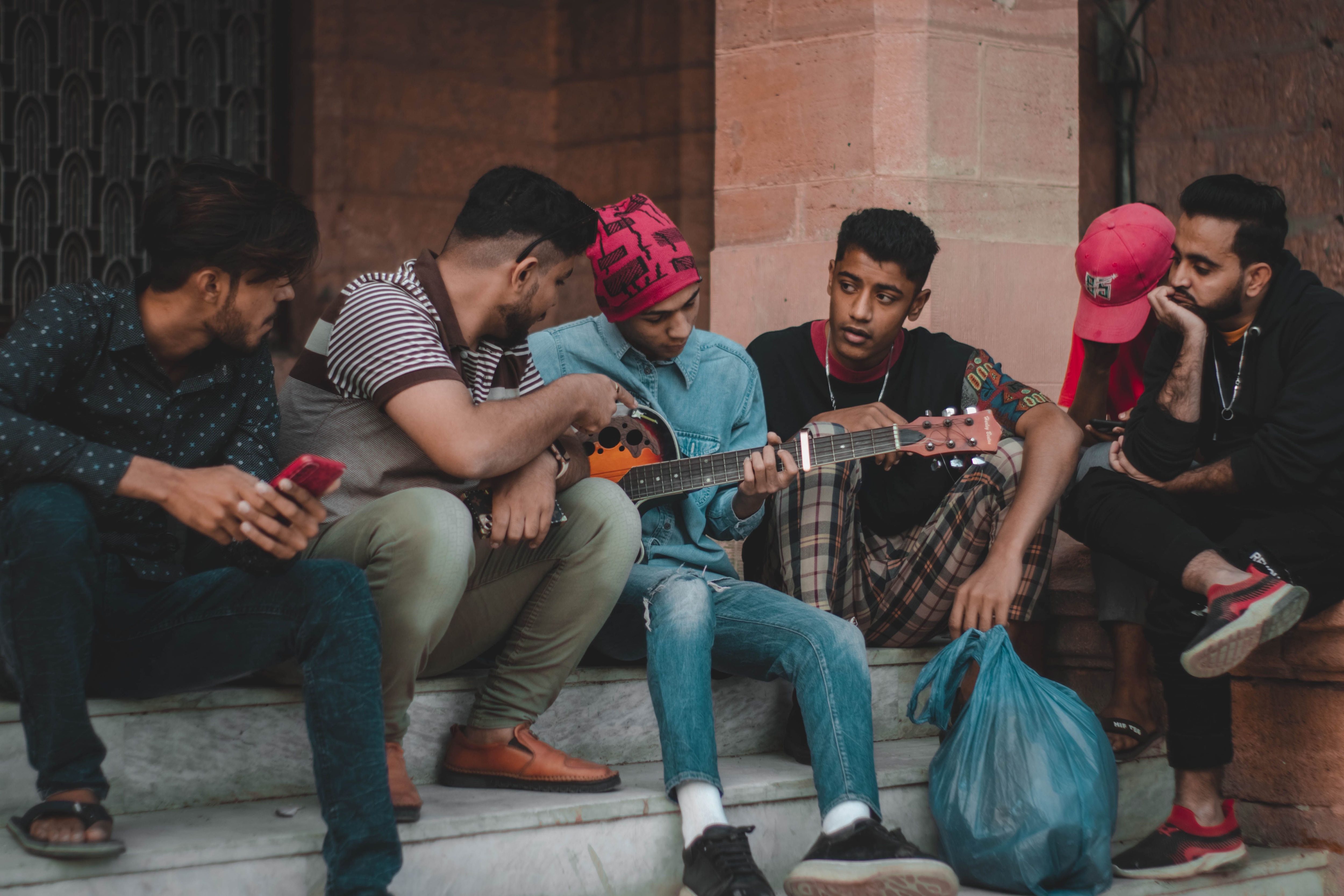 Viral post sparks debate on whether wealthy parents hinder Gen Z career prospects in India