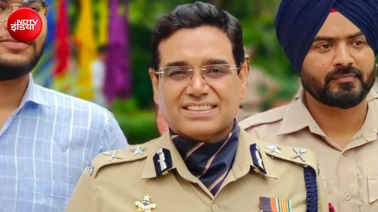 पढ़ाई का खर्च उठाने के लिए किया कुत्ते घुमाने का काम, मशहूर IPS मनोज कुमार शर्मा की कहानी