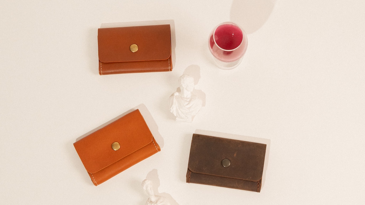 5 Slim Wallets For Cards And Everyday Cash