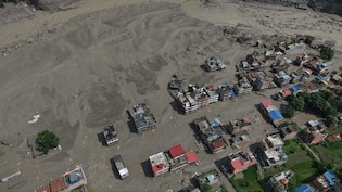 नेपाल में जल प्रलय से 150 से ज्यादा की मौत, कई पर्यटक लापता, आखिर वहां अभी इतनी भीड़ क्यों थी?