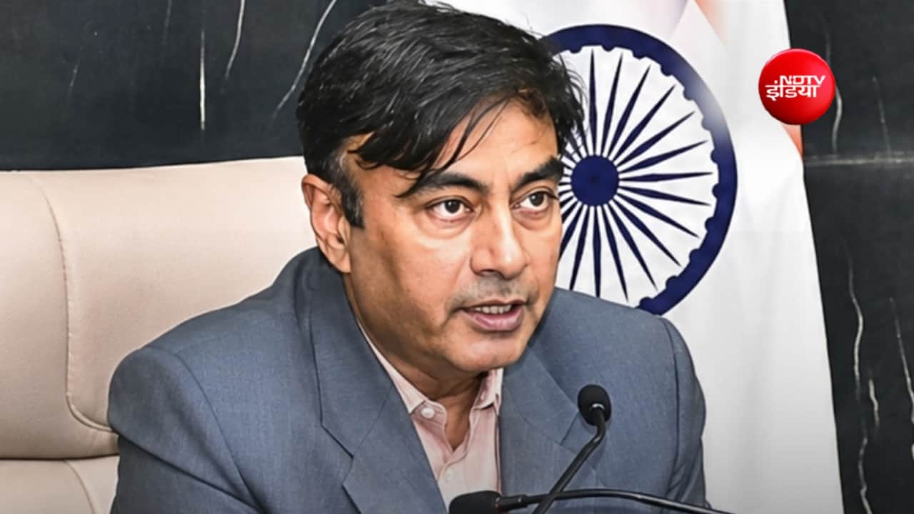 मण‍िपुर मुख्‍य सचिव: क्‍या IAS राजीव स‍िंह ठाकुर बनेंगे अफसरों के बॉस? राजस्‍थान के 4 ज‍िलों में रहे कलेक्टर