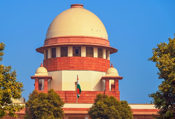 सुप्रीम कोर्ट ने इन शिक्षकों की नियुक्ति पर लगाई रोक; कहा- RTE, NCTE और UGC नियमों का पालन जरूरी