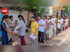 JEE की तर्ज पर NEET परीक्षा और OMR की जगह कंप्यूटर मोड, सरकार ने बताया क्या होंगे बदलाव