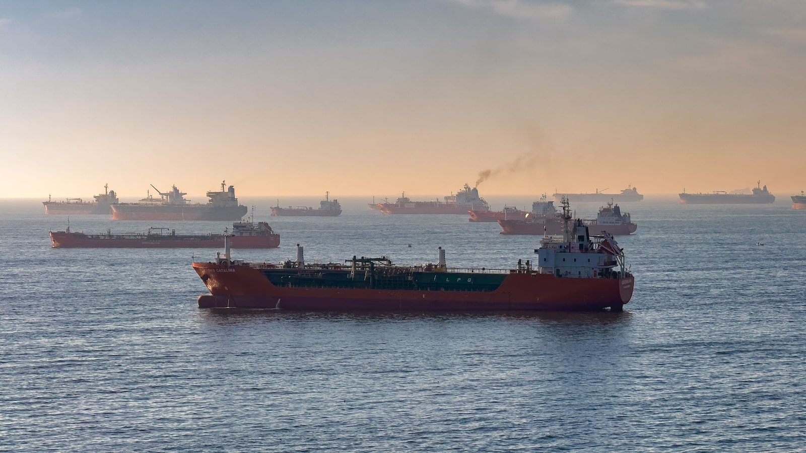 Iran Says Strait of Hormuz Is Under Its Control: Report