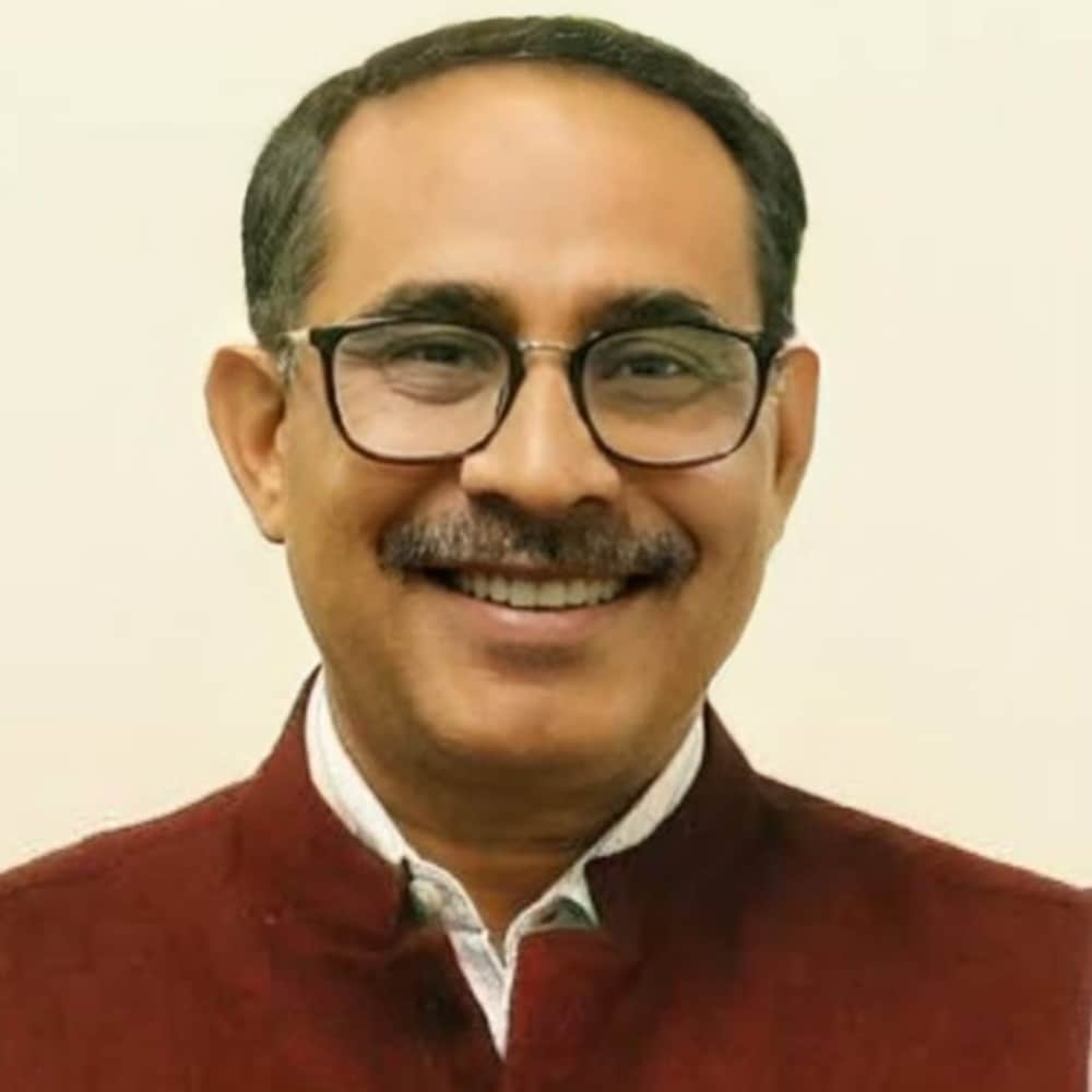 प्रो. सतीश कुमार