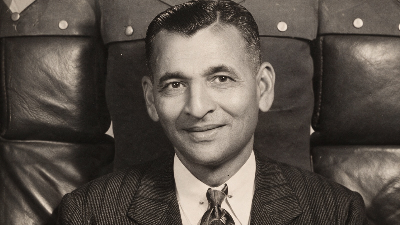 Kanji Manchhu Desai success story Patel Motel King USA History