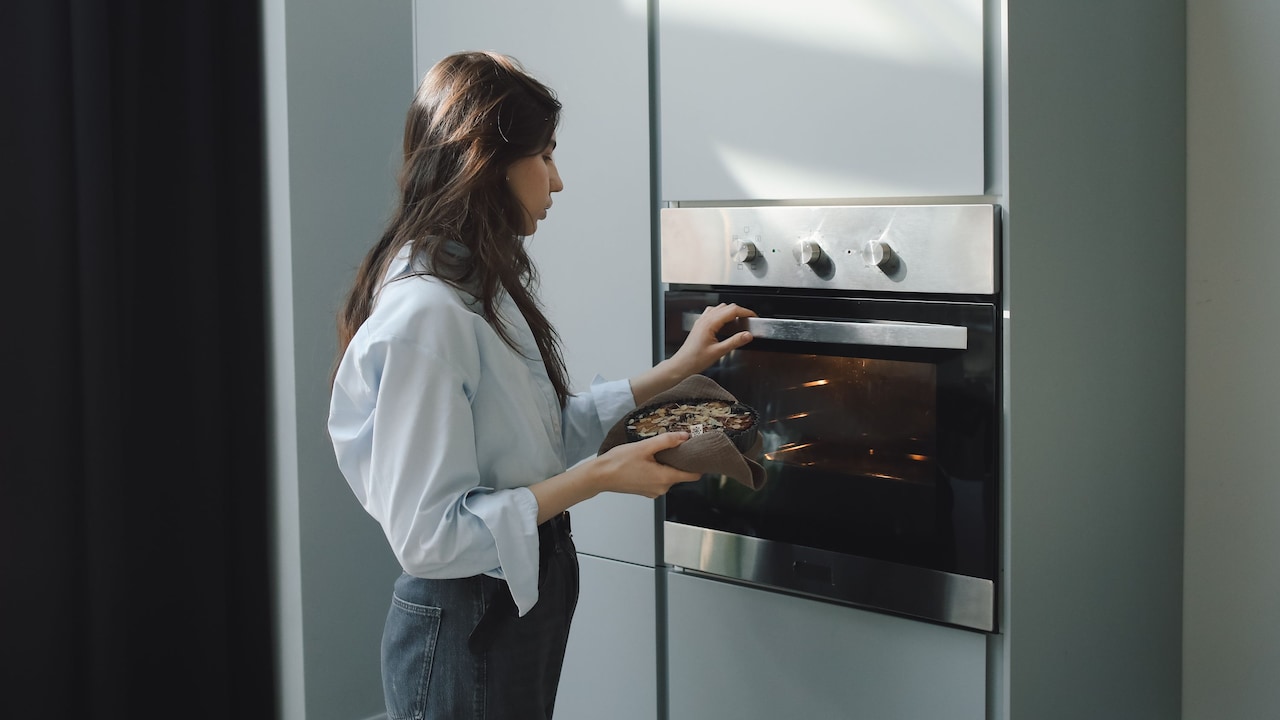 Small OTG Cooking Problems: 10 Causes Of Unevenly Cooked Food Small OTG Cooking Problems: 10 Causes Of Unevenly Cooked Food