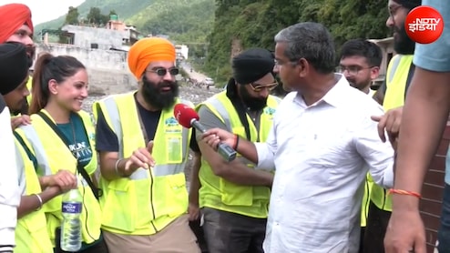 नौकरी से छुट्टी ली और आ गई... 1500KM का सफर कर मदद करने नेपाल पहुंची मुंबई की लड़की