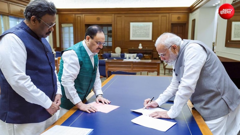 कभी विधानसभा टिकट तक नहीं मिला था, अब विनोद तावड़े बिहार से यूपी तक छाए; क्यों हाईकमान को इतना भरोसा