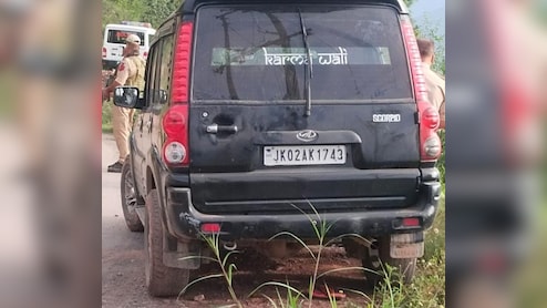 SUV Breaches Police Check Post In J&K's Ramban, Security Alert Sounded