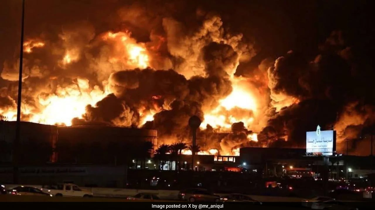 Sofa Factory Fire In Saudi Arabia Kills 16 Bangladeshi Migrant Workers