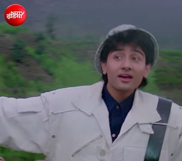 एक शब्द पर बन गया 35 साल पुराना गाना, कविता कृष्णमूर्ति, उदित नारायण, सुखविंदर सिंह और मनहर उधास ने गाया, एक्टर की मासूमियत ने जीता दिल