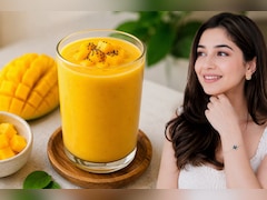 हर घूंट में मिलेगा प्रोटीन का स्वाद! Sara Tendulkar की मैंगो स्मूदी घर पर बनाएं