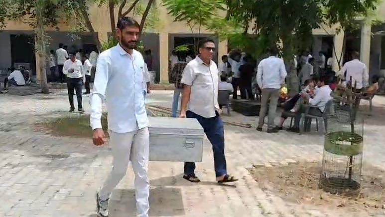 निकाय चुनावः सीकर के 11 निकायों पर 9 और 11 सितंबर को वोटिंग की तैयारी तेज, फतेहपुर में बदली तारीख