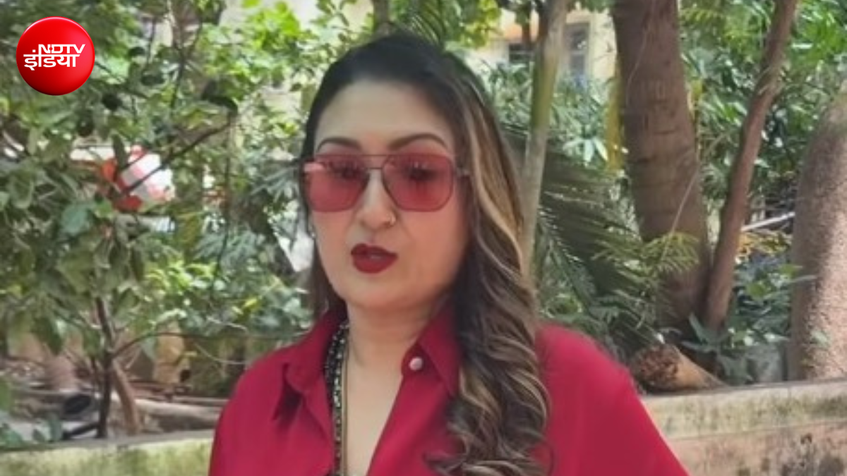 गोविंदा और कोमल रानी की बढ़ती नजदीकियों के बीच सुनीता आहूजा का फूटा गुस्सा, बोलीं- तुम्हारा शुगर डैडी अमीर...