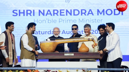 Live: पहले एयरपोर्ट के नाम एक ही परिवार पर होते थे, हमने इस परंपरा को बदला:पीएम मोदी
