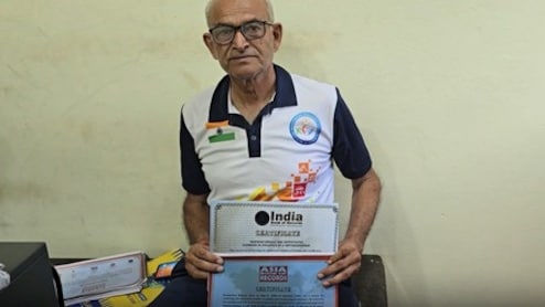 75 साल की उम्र में 401 मेडल और 300 से ज्यादा सर्टिफिकेट्स, हरियाणा के 'धाकड़ ताऊ', रिकॉर्ड्स बुक में दर्ज है नाम