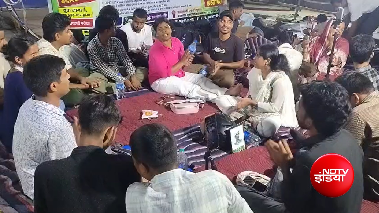 JPSC-JSSC छात्र आंदोलन 20वें दिन भी जारी; देर रात धरनास्थल पहुंची पुलिस, देवेंद्र महतो ने लिखा पत्र