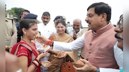 रक्षाबंधन पर खाचरौद पहुंचे मुख्यमंत्री डॉ. मोहन यादव, बहनों ने बांधी राखी, CM ने कराया मुंह मीठा