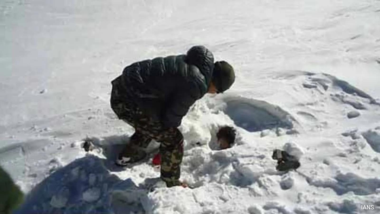 4 Mountaineers Killed, 6 Missing After Avalanche Strikes Peak In PoK