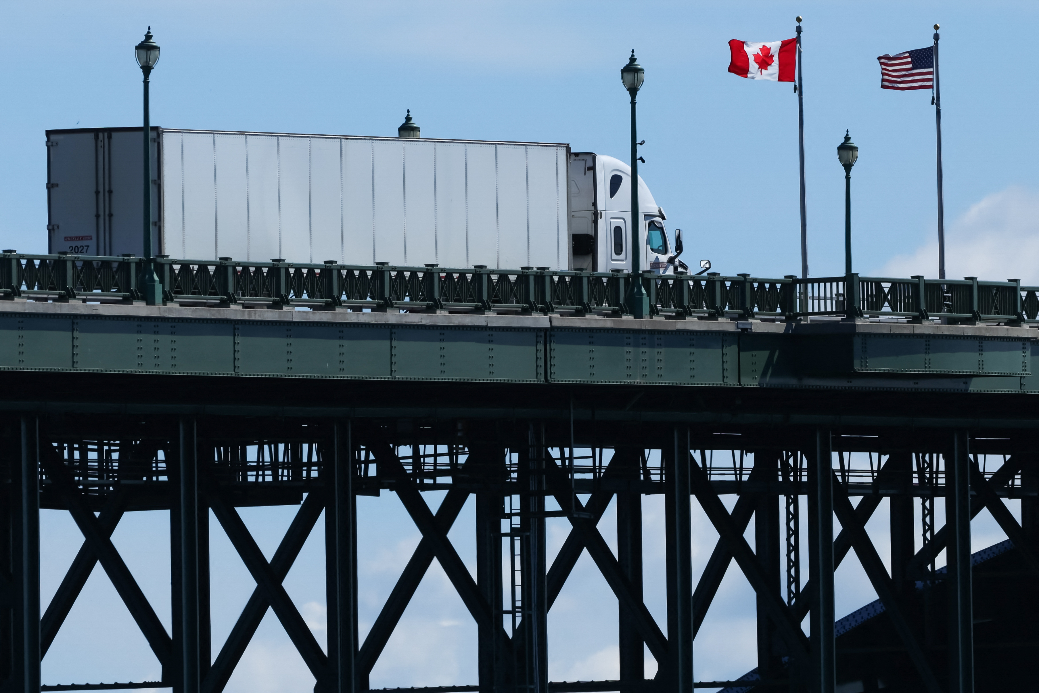 Canada's Demand For Trucks Tariff Relief Led To Derailed US Trade Talks: Report