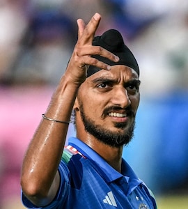 Arshdeep Singh Picks His Top 5 Bowlers. Jasprit Bumrah Snubbed, Ignored India Star Tops List