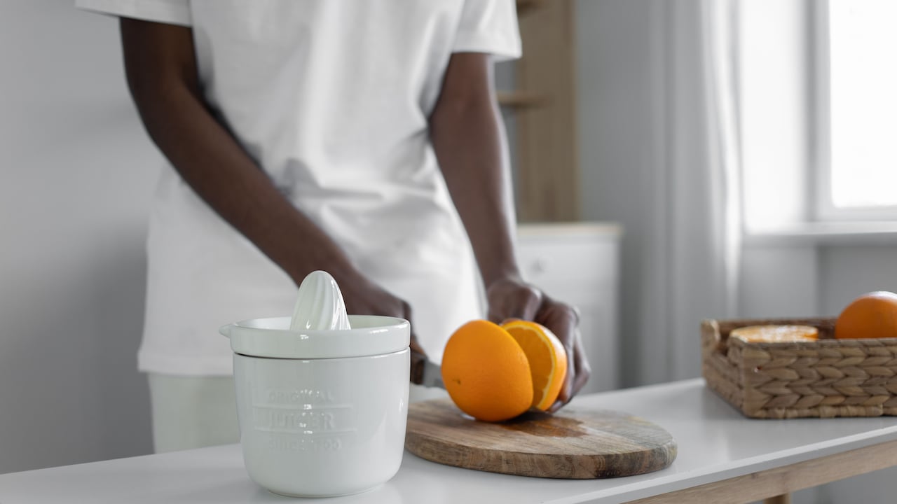 7 Citrus Juicers For Smooth, Pulp-Controlled Breakfast Drinks 7 Citrus Juicers For Smooth, Pulp-Controlled Breakfast Drinks