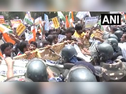 BPSC अभ्यर्थियों का प्रदर्शन उग्र, राजभवन मार्च के दौरान छात्रों ने तोड़ी बैरिकेडिंग; 70वीं परीक्षा पर विवाद