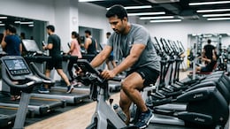 10 min Cycling Or 10 min Treadmill: What You Should Do Before Strength Training