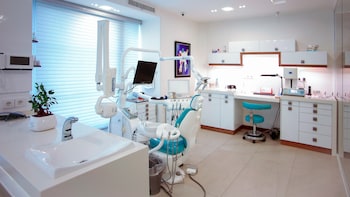 Metropolis Healthcare Shares Jump Nearly 4% After Transfer Of EQAS Business Division To Subsidiary