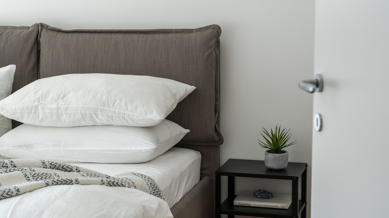 10 Memory Foam Pillow Myths About Firmness, Comfort And Support 10 Memory Foam Pillow Myths About Firmness, Comfort And Support