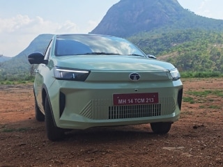 EV खरीदने के लिए ₹10 लाख से कम बजट? ये 4 टॉप इलेक्ट्रिक कार हैं आपके लिए