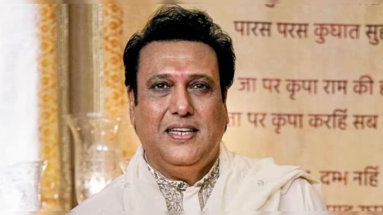पत्नी सुनीता आहूजा के साथ बढ़ते विवादों के बीच गोविंदा पहुंचे अस्पताल, फैंस को हुई चिंता 