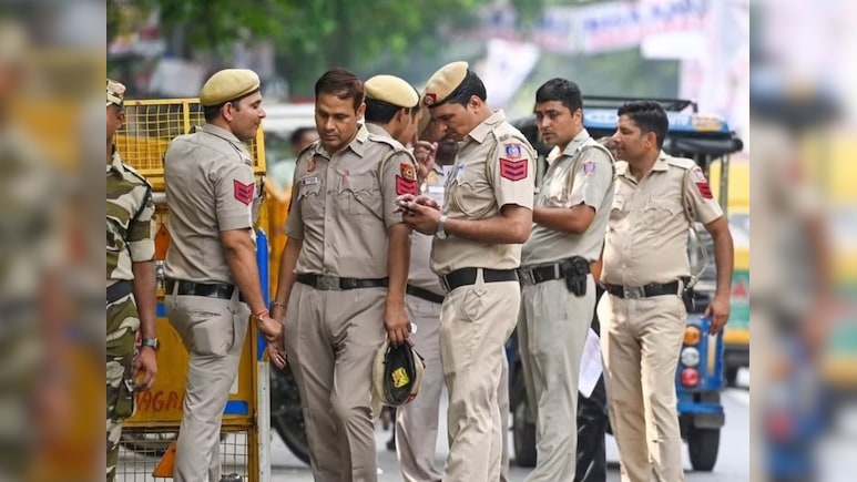 500 CCTV खंगाले और दिखी एक कार... दिल्ली पुलिस ने किया सनसनीखेज मर्डर का खुलासा, 1000 रुपये किराये पर था विवाद