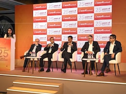पालतू जानवरों का बीमा और Voice AI! जानें ICICI Lombard ने 25 साल पर लॉन्च किए ये 25 फीचर्स