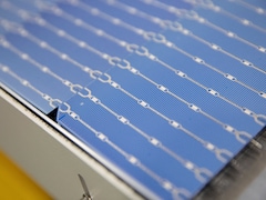 US To Impose 15% Tariff On Polysilicon To Counter China's Chip Supply Chain