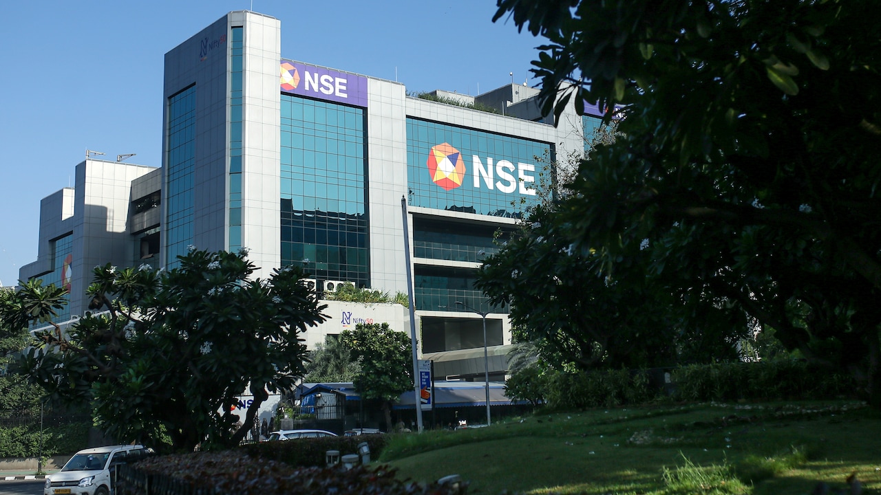 Derivatives Trading Sinks At NSE On RBI Curbs
