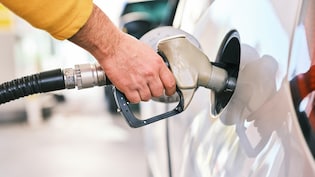 E20 Petrol Not Sole Factor Behind Low Mileage, Says Govt: Here's What May Cost You More Fuel