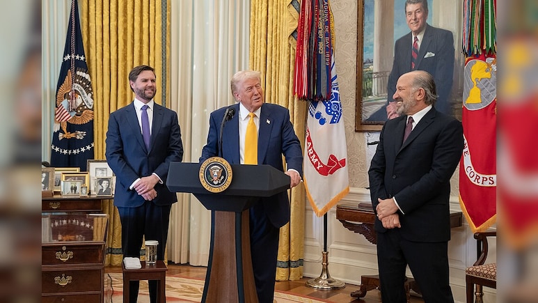 JD Over Rubio? Trump's Private Meeting With Donors Hints At 2028 Succession Plan