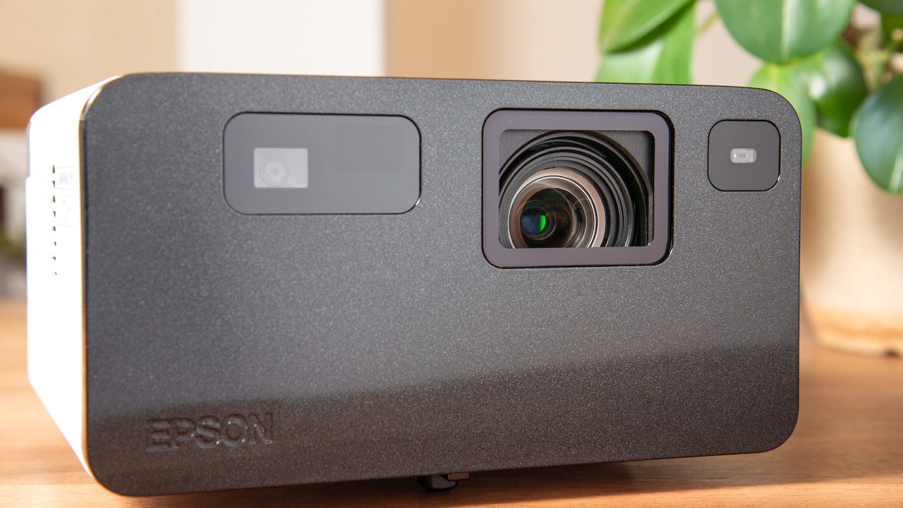 Does Screen Size Alone Decide Projector Distance? 10 Home-Theatre Myths Explained