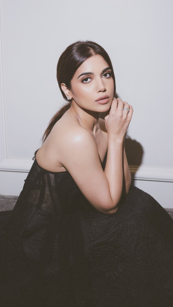 Samiksha Pednekar Sets Major Fashion Goals in Black