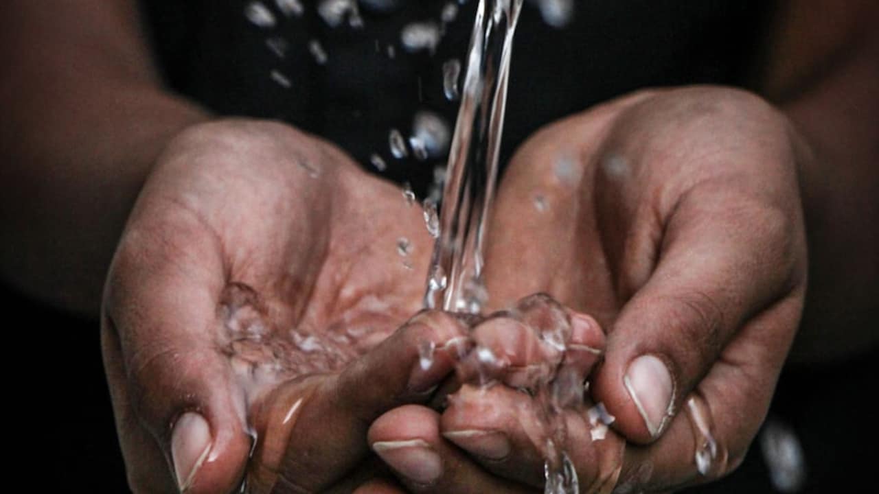 Railways Orders Immediate Key Measures For Safe Drinking Water After CAG Report