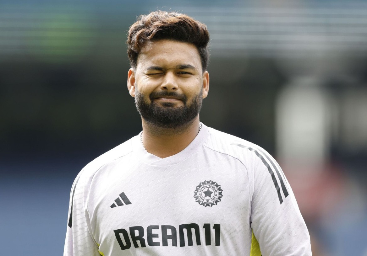 नए फिल्डिंग कोच के आते ही ऋषभ पंत का बदला तेवर, पकड़ा सांस रोक देने वाला कैच, VIDEO