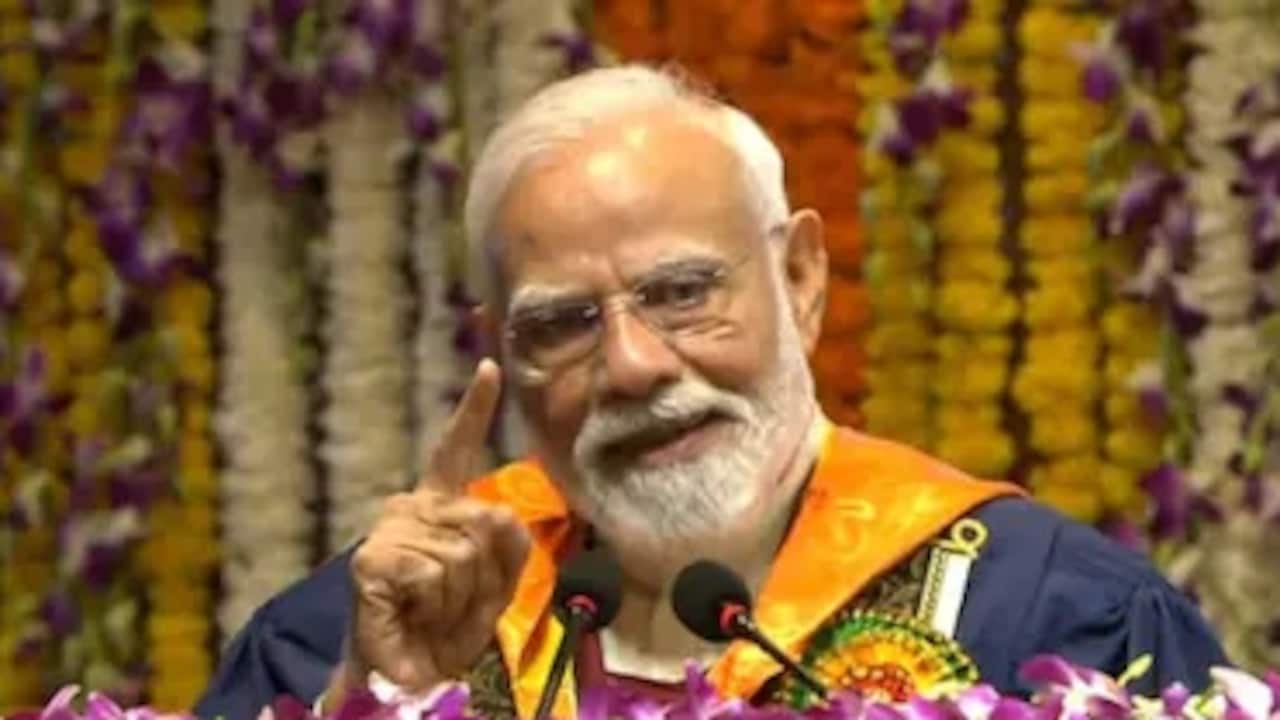 PM Modi Urges For More Women Recognition Among IIT Delhi's Top Medal Winners