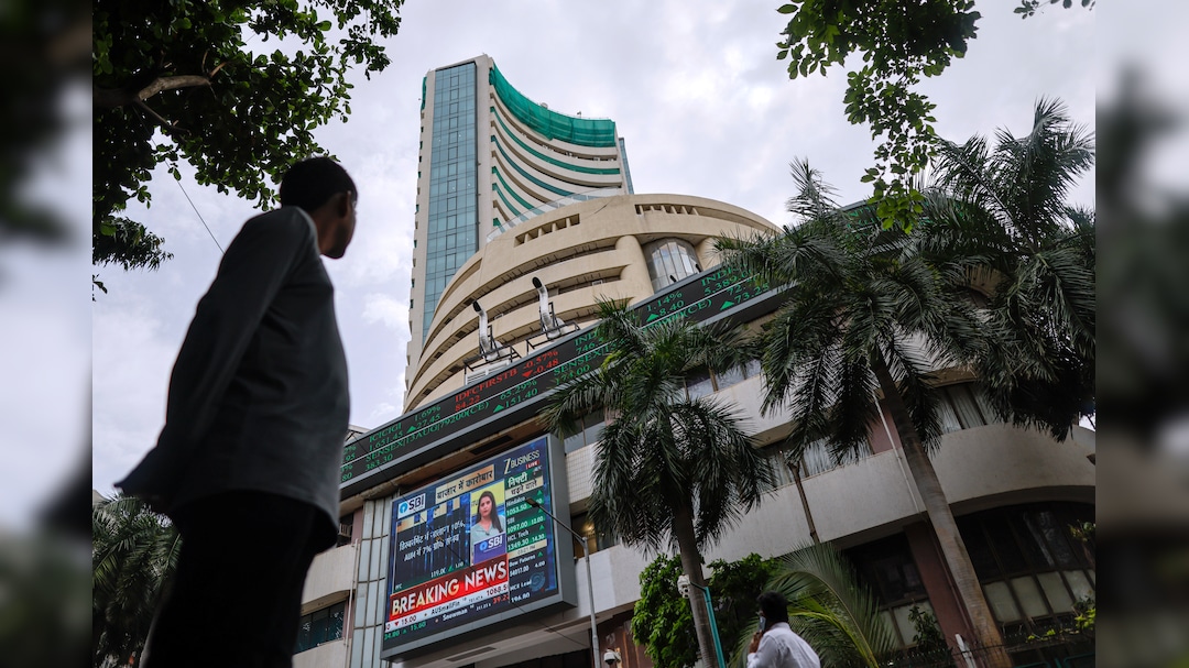 Stock Market LIVE Updates, Sensex Today: Sensex Drops 215 Points Lower Amid Mixed Global Cues