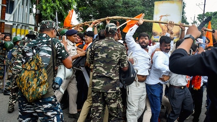 Jharkhand Student Protest Escalates: ABVP Marches Towards CM Hemant Soren's Residence