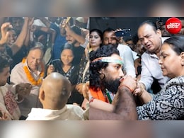 रांची में प्रदर्शनकारी छात्रों संग नाचते मंत्री इरफान अंसारी और दीपिका पांडे, VIDEO वायरल