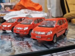 Raj Thackeray's Party Sends Toy Cars To Mumbai Civic Body After Innova Row