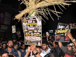 Clashes Erupt As Jharkhand Protesters Attempt To Burn Hemant Soren's Effigy